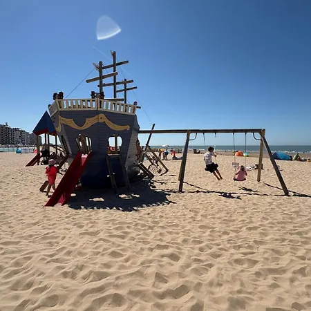 Bel A 50m De La Mer. * Ostende